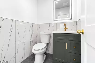 37 Wayne Ave, East Orange, NJ 07018 - Photo 4