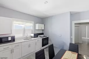 243 S Clinton St, East Orange, NJ 07018 - Photo 36