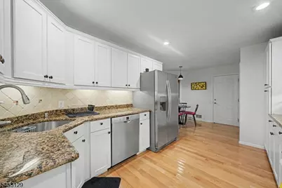 4 Jesse Ct, Montville Township, NJ 07045 - Photo 8