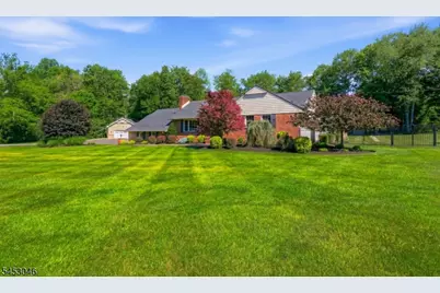65 Washington Valley Rd, Warren Township, NJ 07059 - Photo 10