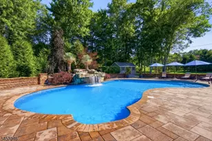 65 Washington Valley Rd, Warren Township, NJ 07059 - Photo 14