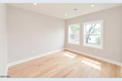 49 Center St, Clifton, NJ 07011 - Photo 4