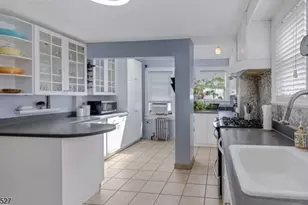 17 Ferncliff Rd, Bloomfield, NJ 07003 - Photo 24