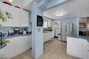 17 Ferncliff Rd, Bloomfield, NJ 07003 - Photo 16