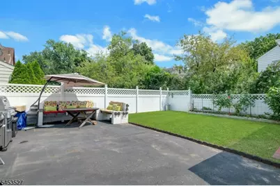 17 Ferncliff Rd, Bloomfield, NJ 07003 - Photo 28