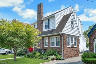 17 Ferncliff Rd, Bloomfield, NJ 07003 - Photo 2