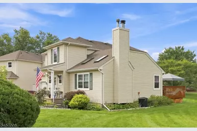 47 Colby Ct, White Township, NJ 07823 - Photo 4