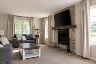 4 Foxchase Rd, White Township, NJ 07863 - Photo 8
