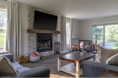 4 Fox Chase Rd, White Township, NJ 07863 - Photo 6