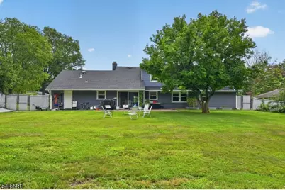 62 Macafee Rd, Franklin Township, NJ 08873 - Photo 4
