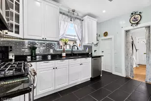 136 W Gibbons St, Linden, NJ 07036 - Photo 12