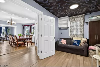 136 W Gibbons St, Linden, NJ 07036 - Photo 16