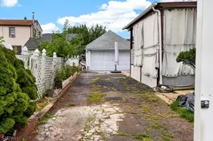 136 W Gibbons St, Linden, NJ 07036 - Photo 26