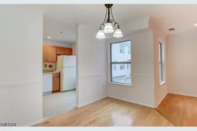 500 Great Beds Ct, Perth Amboy, NJ 08861 - Photo 4