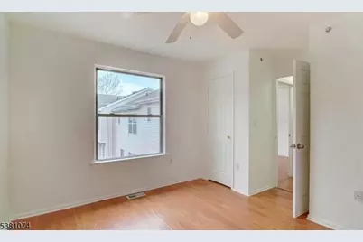 500 Great Beds Ct, Perth Amboy, NJ 08861 - Photo 10