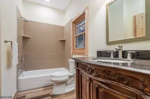 13 Johnston Dr, Bethlehem Township, NJ 08804 - Photo 16