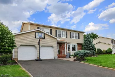 77 Rohill Rd, Hillsborough Township, NJ 08844 - Photo 4
