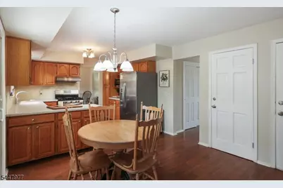 77 Rohill Rd, Hillsborough Township, NJ 08844 - Photo 18