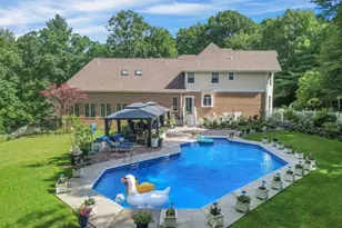 26 Green Terrace Way, West Milford, NJ 07480 - Photo 2