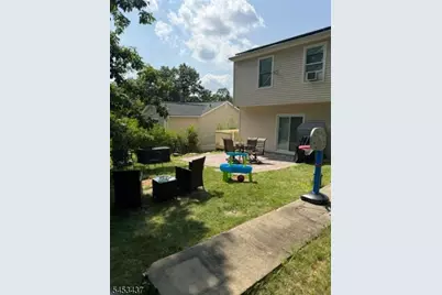 117 Vermont Trl, Hopatcong, NJ 07843 - Photo 24