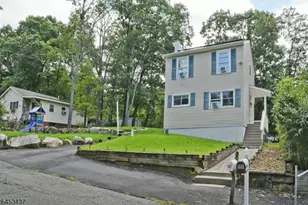 117 Vermont Trail, Hopatcong, NJ 07843 - Photo 2