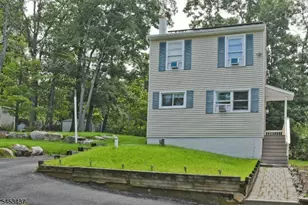 117 Vermont Trail, Hopatcong, NJ 07843 - Photo 4
