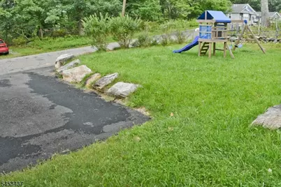 117 Vermont Trl, Hopatcong, NJ 07843 - Photo 24