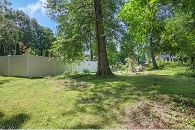 74 Leather Stocking Path, Lincoln Park, NJ 07035 - Photo 4