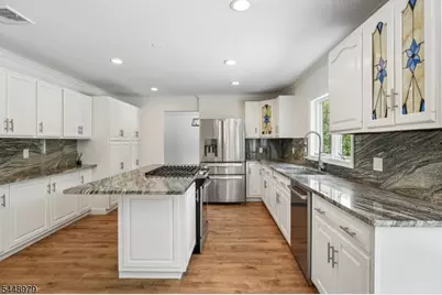 54 Canterbury Dr, Scotch Plains Township, NJ 07076 - Photo 12