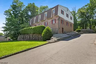 917 Mountain Ave, Mountainside, NJ 07092 - Photo 1
