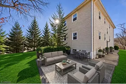 166 1st St #2, New Providence, NJ 07974 - Photo 8