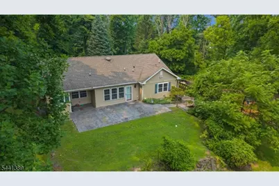 3 Walden Rd, Holland Township, NJ 08848 - Photo 4