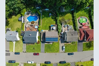 38 Duncan Ln, Rockaway, NJ 07866 - Photo 2