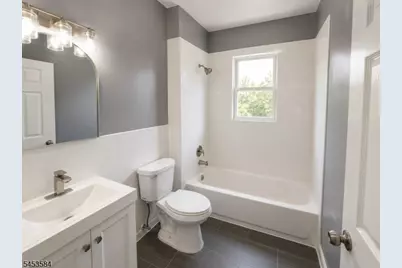 93 Hopkins Pl, Irvington, NJ 07111 - Photo 4