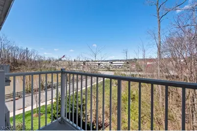 104 Birch Ct, Hanover Township, NJ 07927 - Photo 10