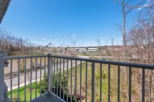 104 Birch Ct, Hanover Township, NJ 07927 - Photo 10