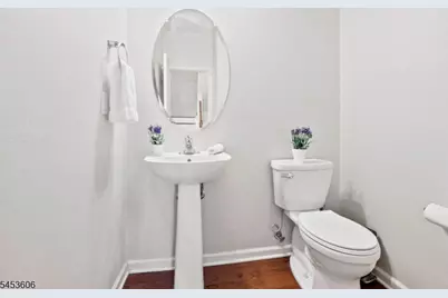 104 Birch Ct, Hanover Township, NJ 07927 - Photo 8