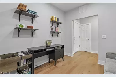 2 Vanderbilt Blvd #403, Florham Park, NJ 07932 - Photo 8