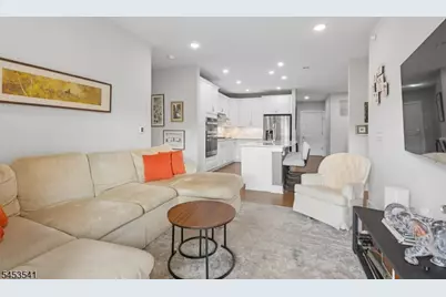 2 Vanderbilt Blvd #403, Florham Park, NJ 07932 - Photo 16
