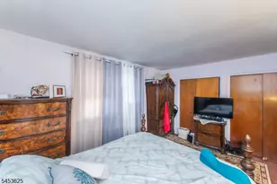 20 Halsey Ave, Haledon, NJ 07508 - Photo 10