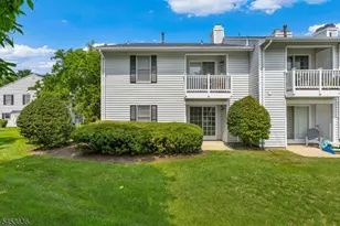 309 Sparrow Ct, Readington, NJ 08887 - Photo 2
