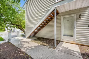 309 Sparrow Ct, Readington, NJ 08887 - Photo 6