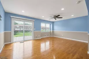 3003 N Oaks Blvd, North Brunswick Township, NJ 08902 - Photo 6
