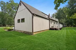 4 Arbor Ct, Livingston, NJ 07039 - Photo 36