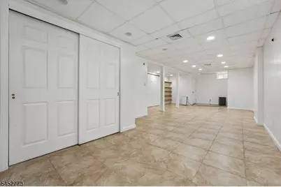 4 Arbor Ct, Livingston, NJ 07039 - Photo 34