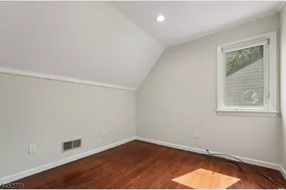 4 Arbor Ct, Livingston, NJ 07039 - Photo 30