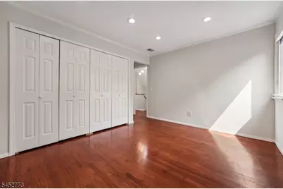 4 Arbor Ct, Livingston, NJ 07039 - Photo 24