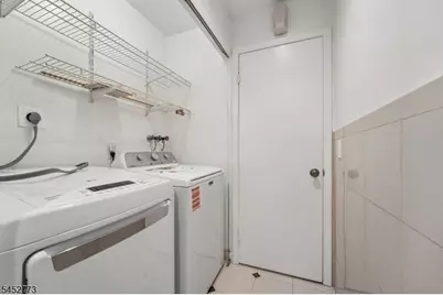 4 Arbor Ct, Livingston, NJ 07039 - Photo 22