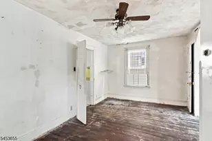 800 S 15th St, Newark, NJ 07108 - Photo 8
