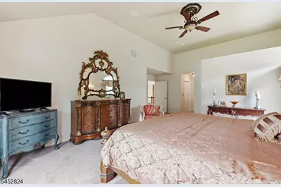 319 Valley View Cir, Freehold Township, NJ 07728 - Photo 26